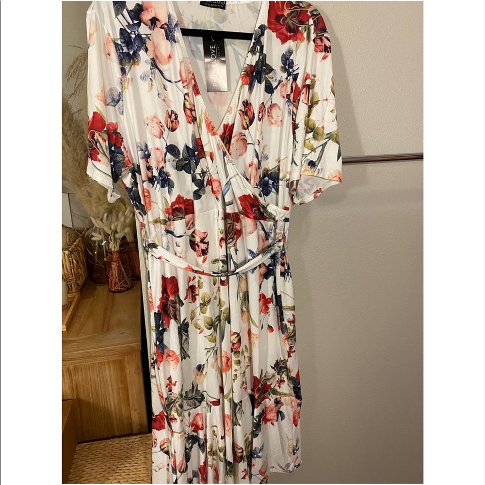 Pink Clove White Floral Dress - US 24 NWT
